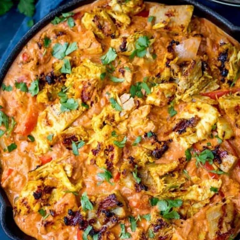 Closeup of turkey tikka masala.