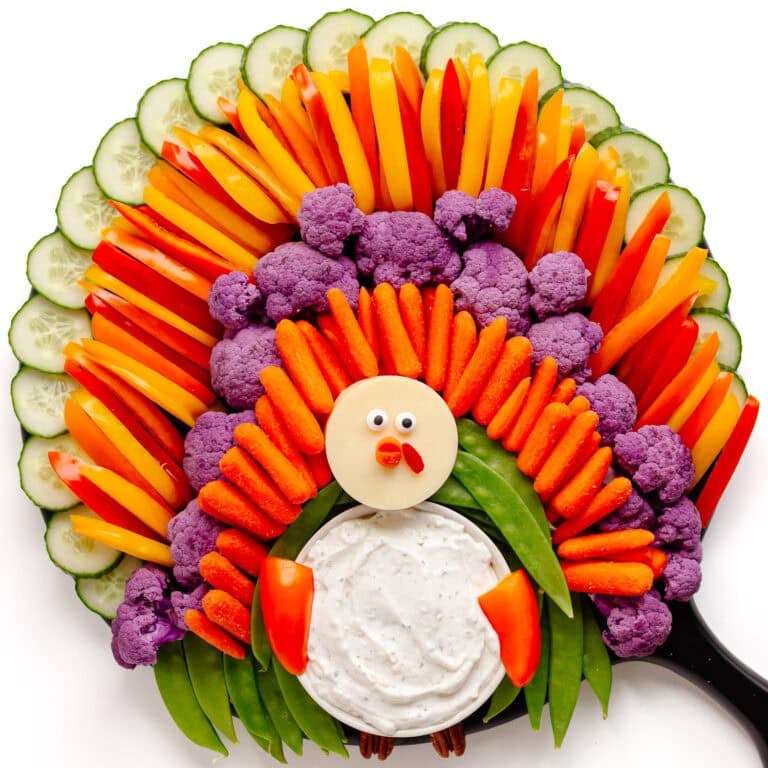 A turkey shaped veggie tray.